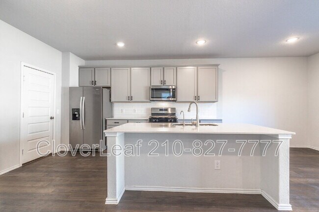 Building Photo - 13151 Bay Pt Wy