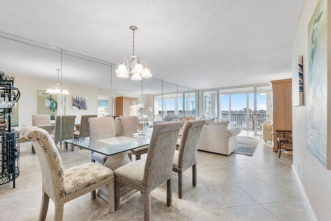 Building Photo - 3310 S Ocean Blvd