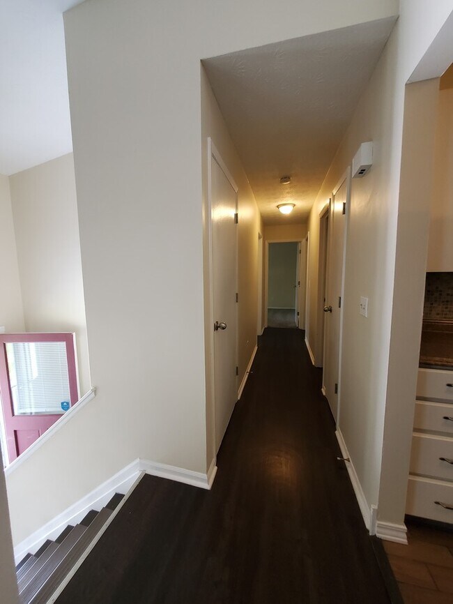Building Photo - 3157 Millbury Ave