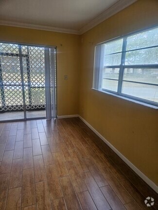 Building Photo - 4125 NW 88th Ave