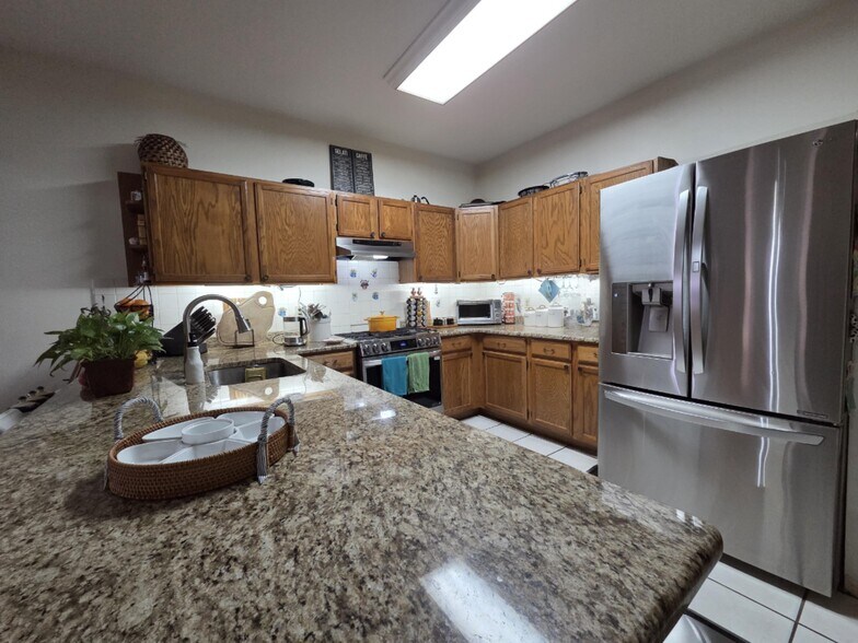 Building Photo - 34 Degas Cir