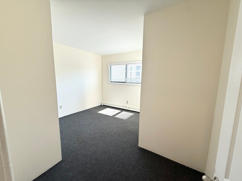 Building Photo - 590 Columbus Ave