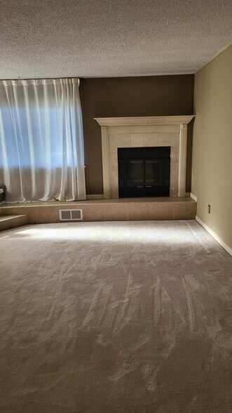 Building Photo - 348 New Market Ct