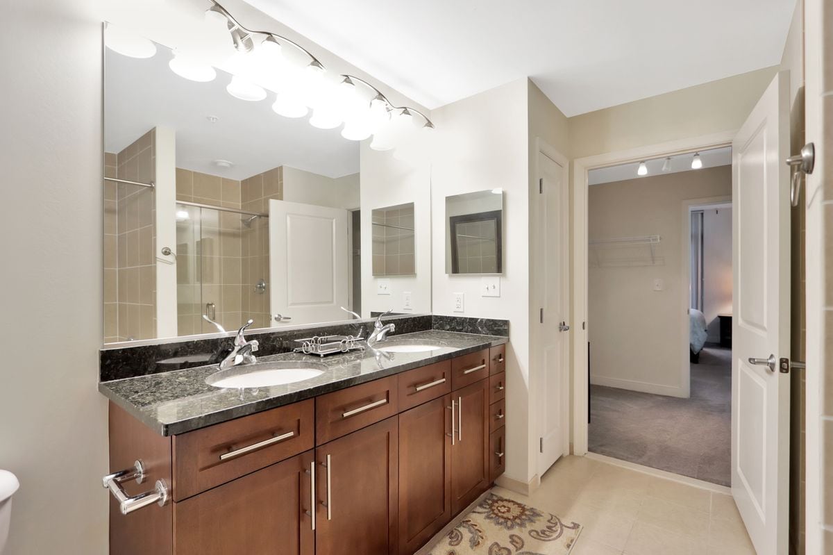 Building Photo - 155 Potomac Passage
