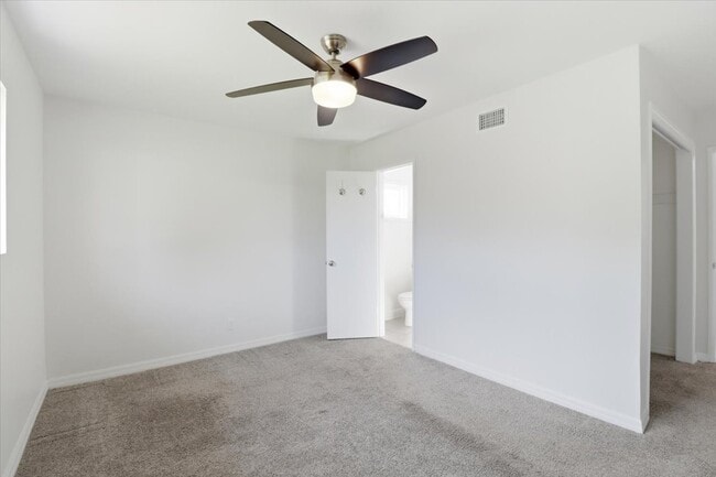 Building Photo - 2986 Calle Quebracho