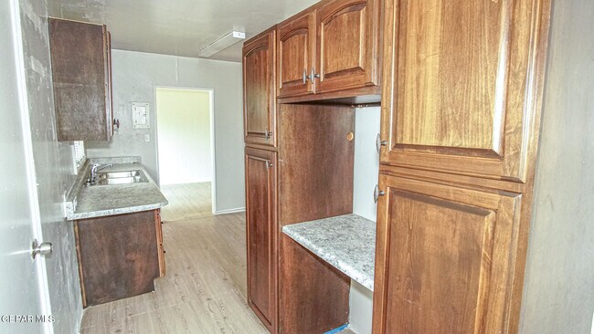 Building Photo - 125 Anita Cir