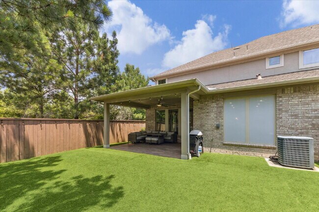 Building Photo - Beautiful Corner Lot Home with No Back Neighbors & Low-Maintenance Living