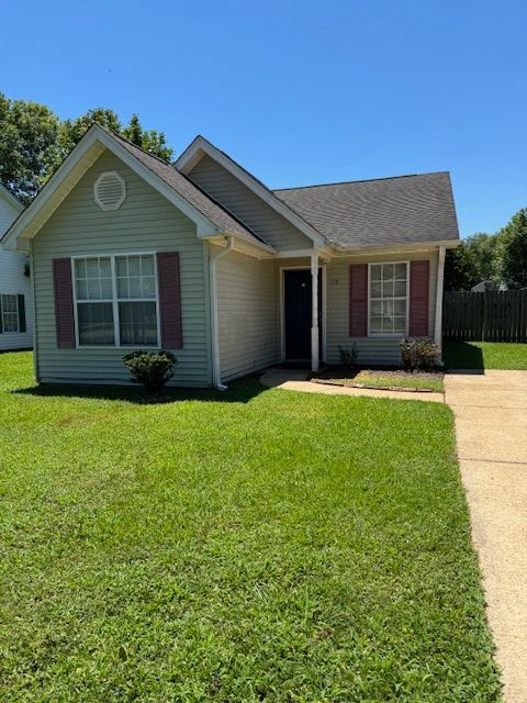 Building Photo - 113 Willow Creek Rd