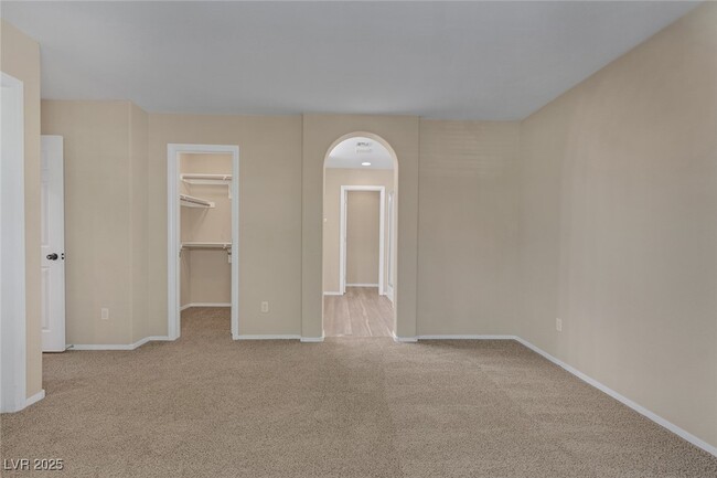 Building Photo - 9835 W Spinnaker Creek Ave