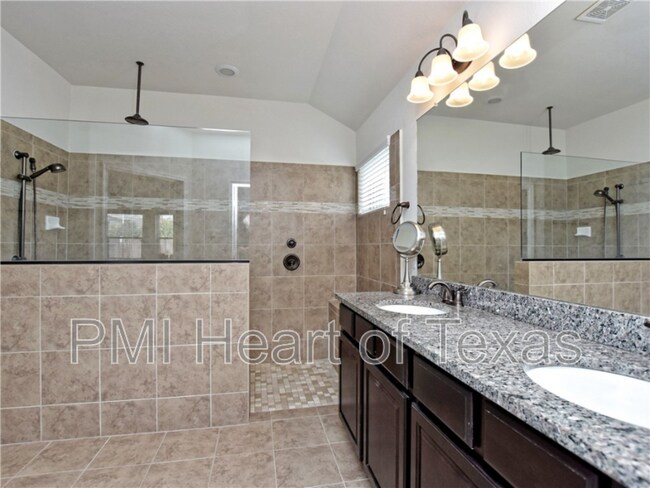 Building Photo - 2413 Grand Lake Pkwy