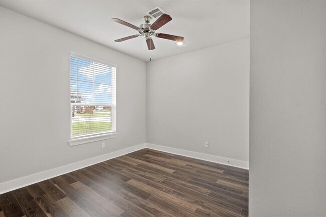 Building Photo - 10635 Cascade Crk Dr