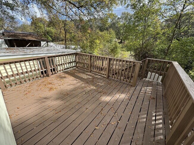 Building Photo - 2 Bed, 1 bath in Central