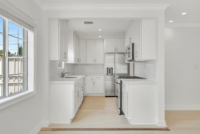 Building Photo - Updated 3BR Home with Pool & Detached ADU on Quiet Tree-Lined Street in Tarzana