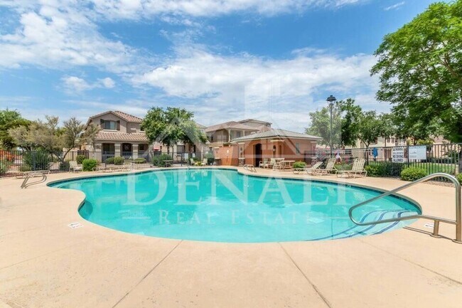 Building Photo - 2855 S Key Biscayne Dr