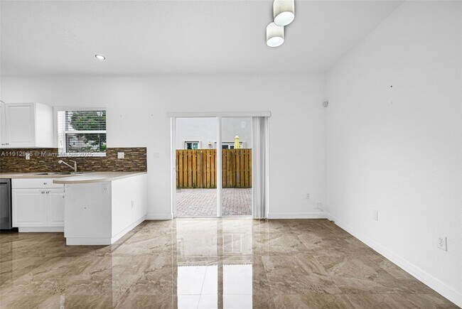 Building Photo - 22264 SW 93rd Ct