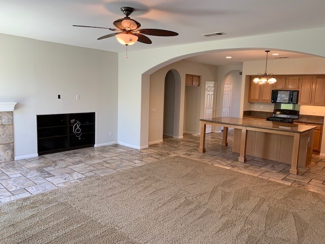 Building Photo - 84126 Canzone Dr
