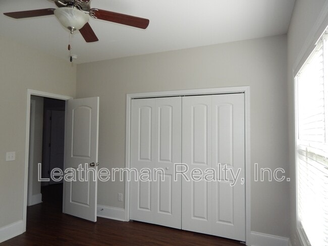 Building Photo - 408 Senate St