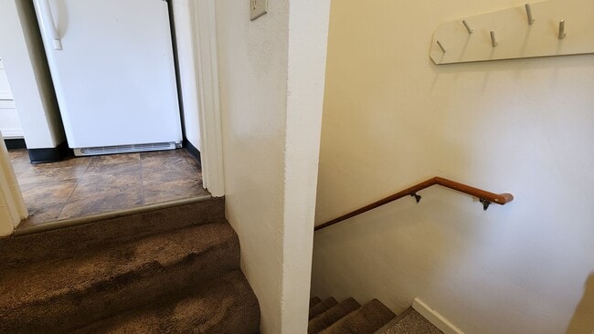 Building Photo - Beautiful University Area Home