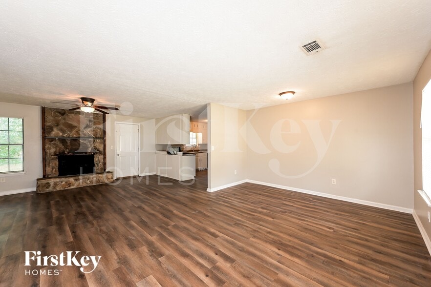 Building Photo - 3345 Newcastle Way