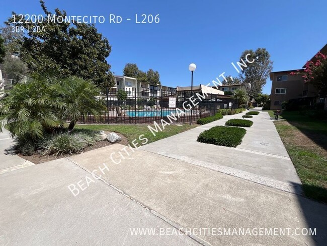 Building Photo - Nice Upper Unit Condo with Balcony & Two P...