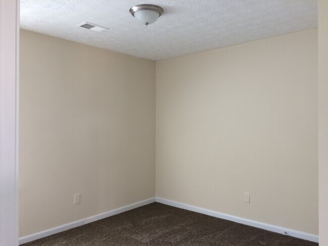 Building Photo - 106 Belmont Ct.
