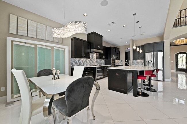 Building Photo - Fully Furnished Modern Home in Rocky Creek!