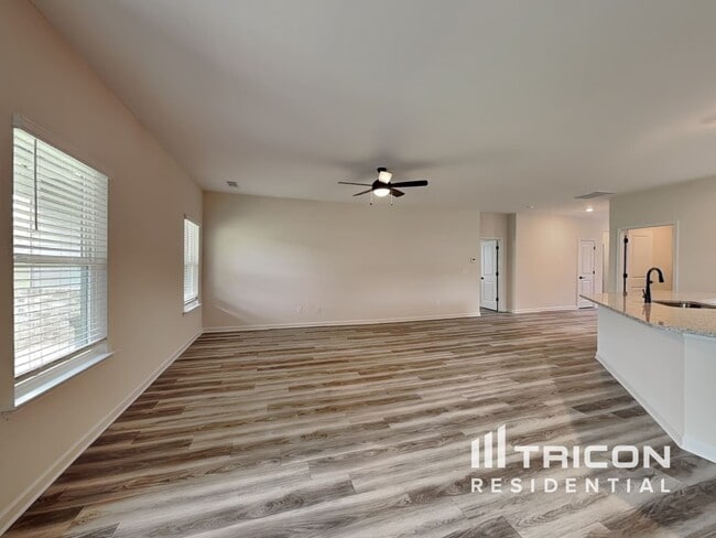 Building Photo - 3141 Azteca Wy