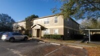 Building Photo - 5915 Brickleberry Ln