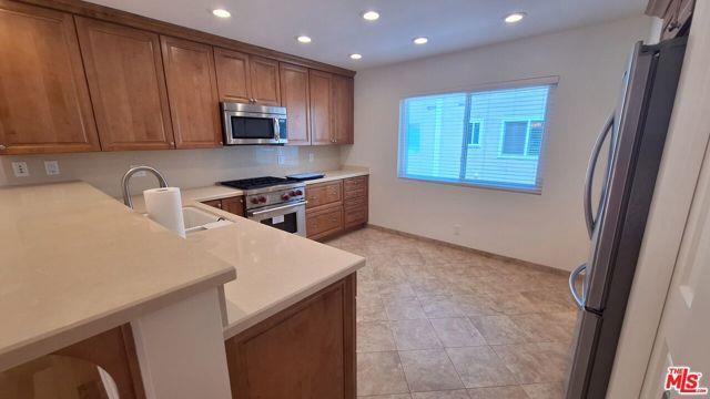 Building Photo - 13055 Mindanao Way