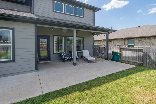 Building Photo - 13344 Bear Creek Ct
