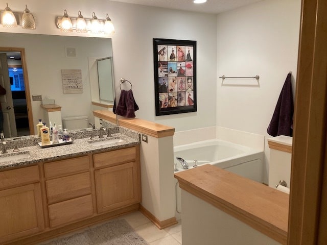 Master bath - 1510 Zarthan Ave S. #105