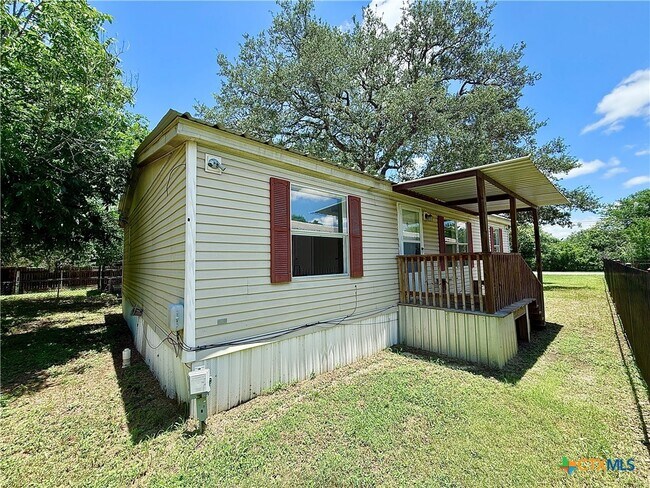 Building Photo - 319 E Zipp Rd