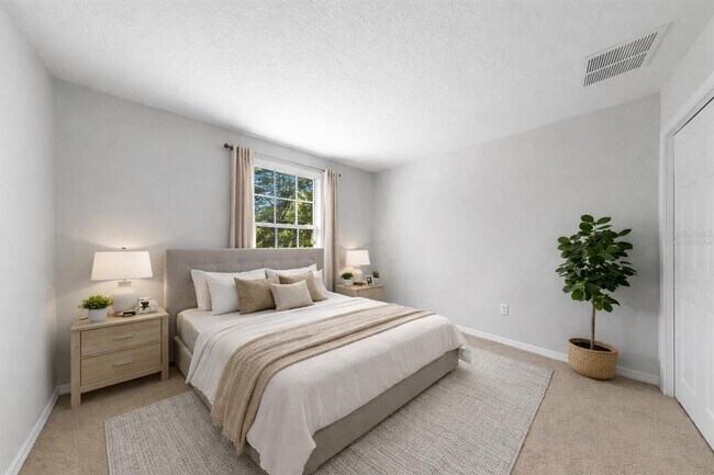 Building Photo - 17423 New Cross Cir