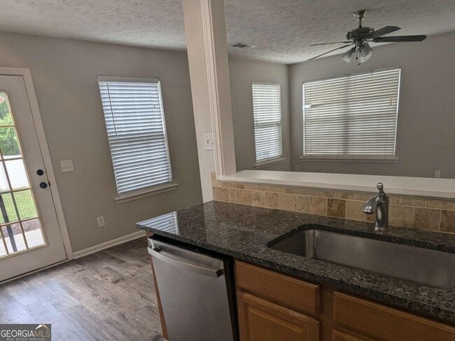 Building Photo - 5710 Ridge Stone Way