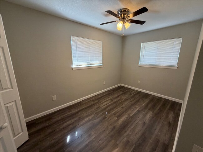 Building Photo - 14830 Hiram Clarke Rd