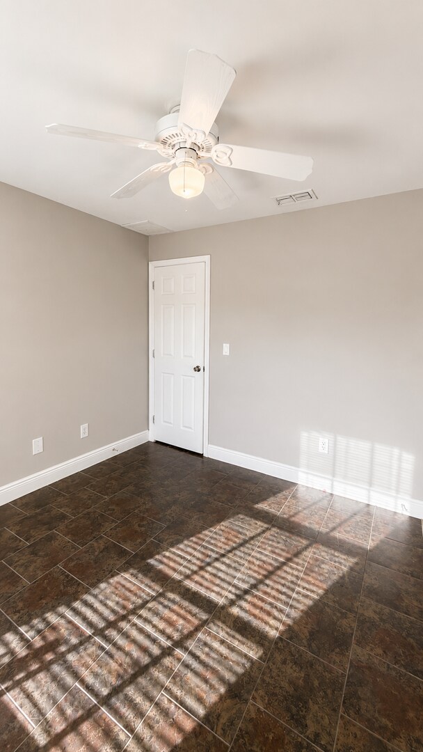 Building Photo - 2/2 + Den Available Now!