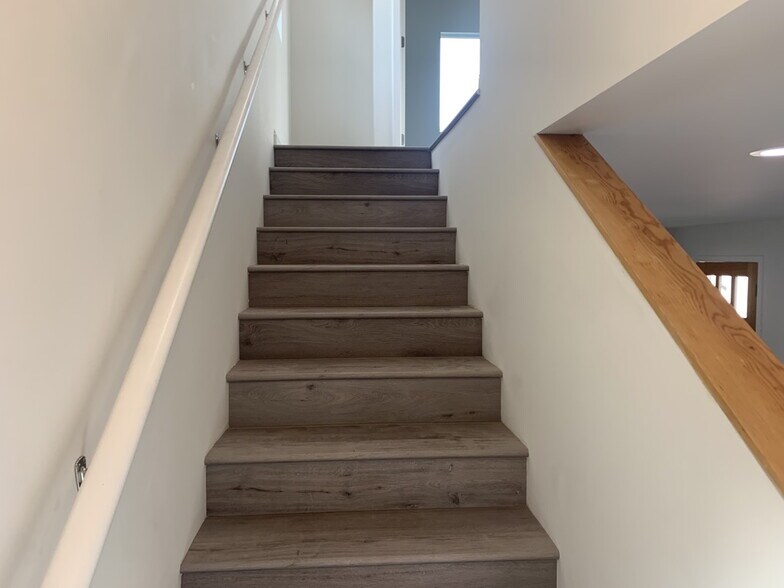 Building Photo - 5433 E Abbeyfield St