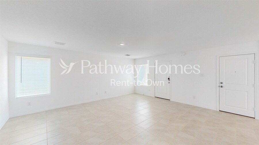 Building Photo - 1329 Plum Rd