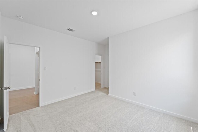 Building Photo - 22140 Juniper Crossing Dr