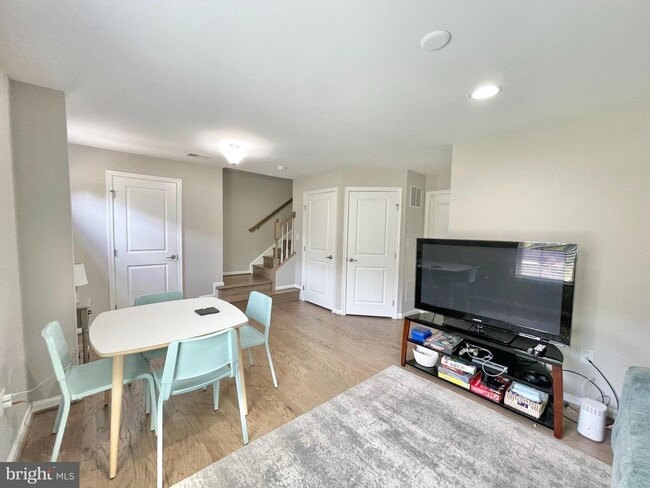 Building Photo - 110 Sweetgum Ct