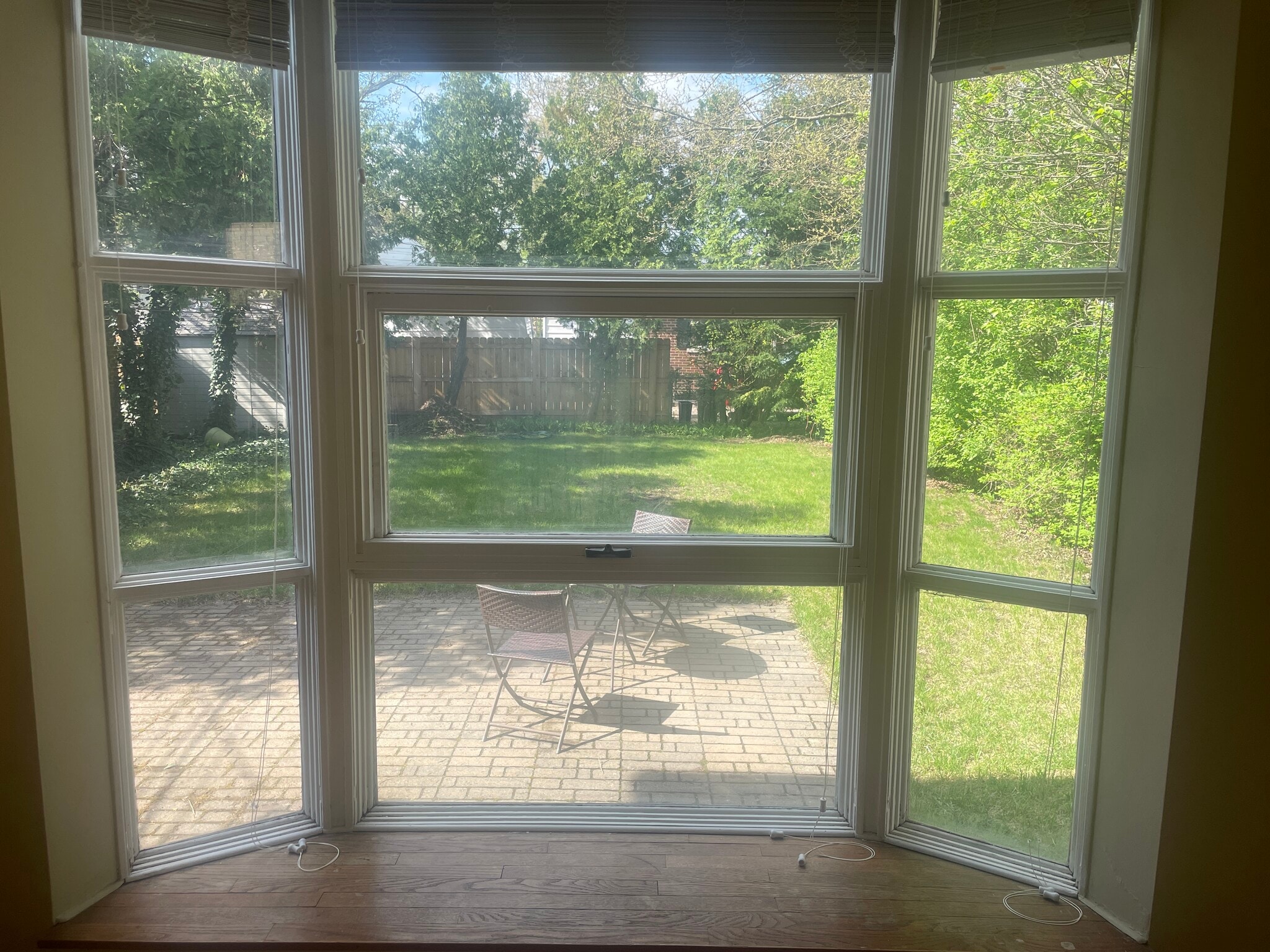 Building Photo - 406 Catalpa Dr