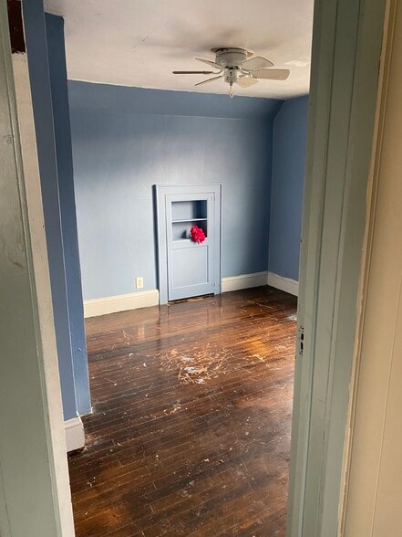 Bedroom 2 - 237 Lake St