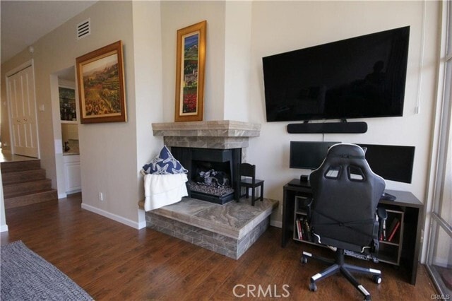 Building Photo - 6221 Marina Pacifica Dr N