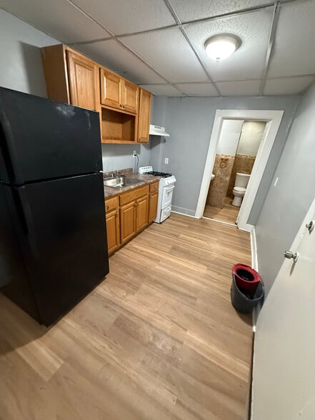 Building Photo - 39-41-41 Central Ave