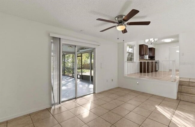 Building Photo - 8413 Shady Glen Dr