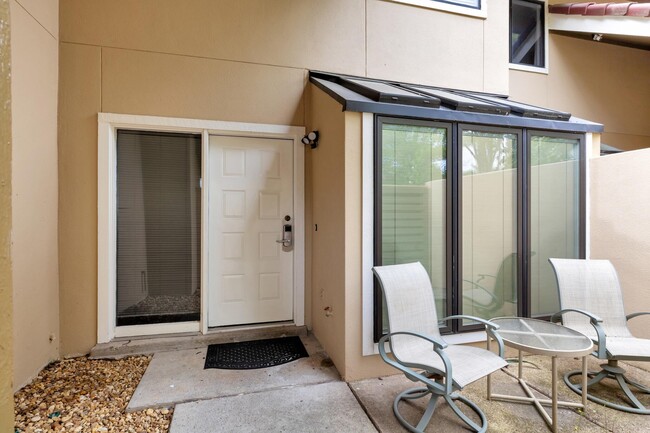 Building Photo - 5101 Beachwalk Pl