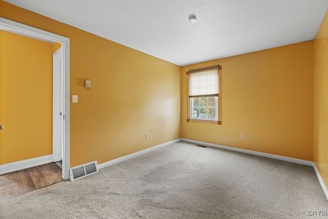 Building Photo - 3059 Hayfield Ln