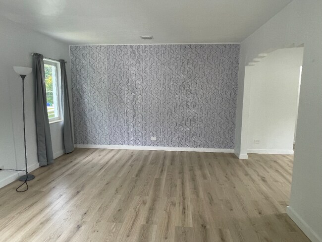 Building Photo - 1252 SW 13th Ave