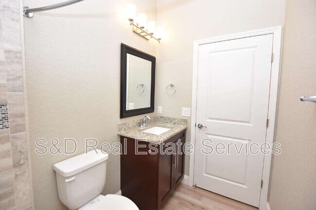 Building Photo - 6986 Highlands Creek Ave