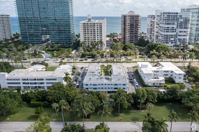 Aerial Photo - Avondale Apartments